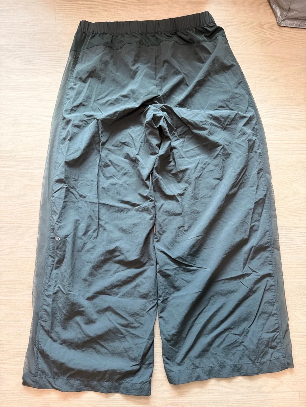 Alo Wide Leg Elastic Waist Pants - Dark Green